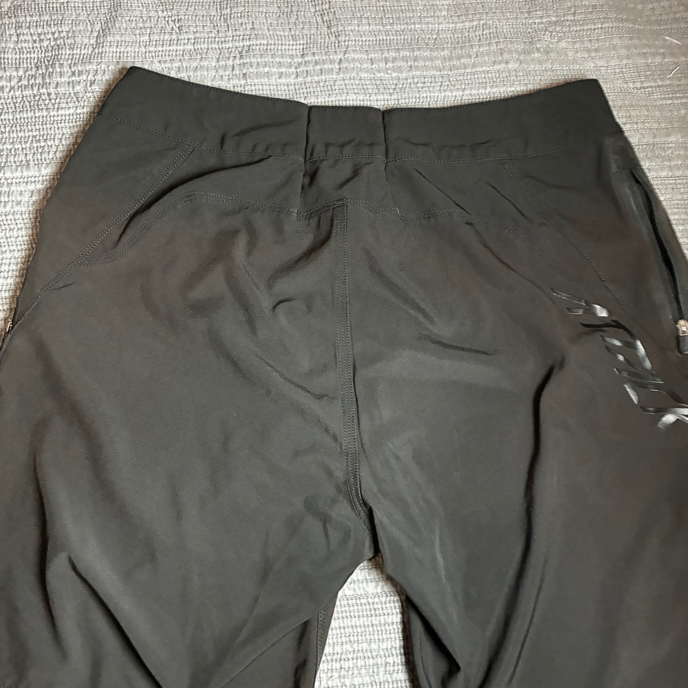 Fox Racing MTB Mountain Bike Shorts Mens 32 Black Trail Downhill Enduro Cycling - Picture 14 of 15